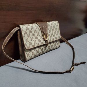 Authentic Vintage Gucci Accessory Collection - Horsebit Crossbody / Clutch Bag